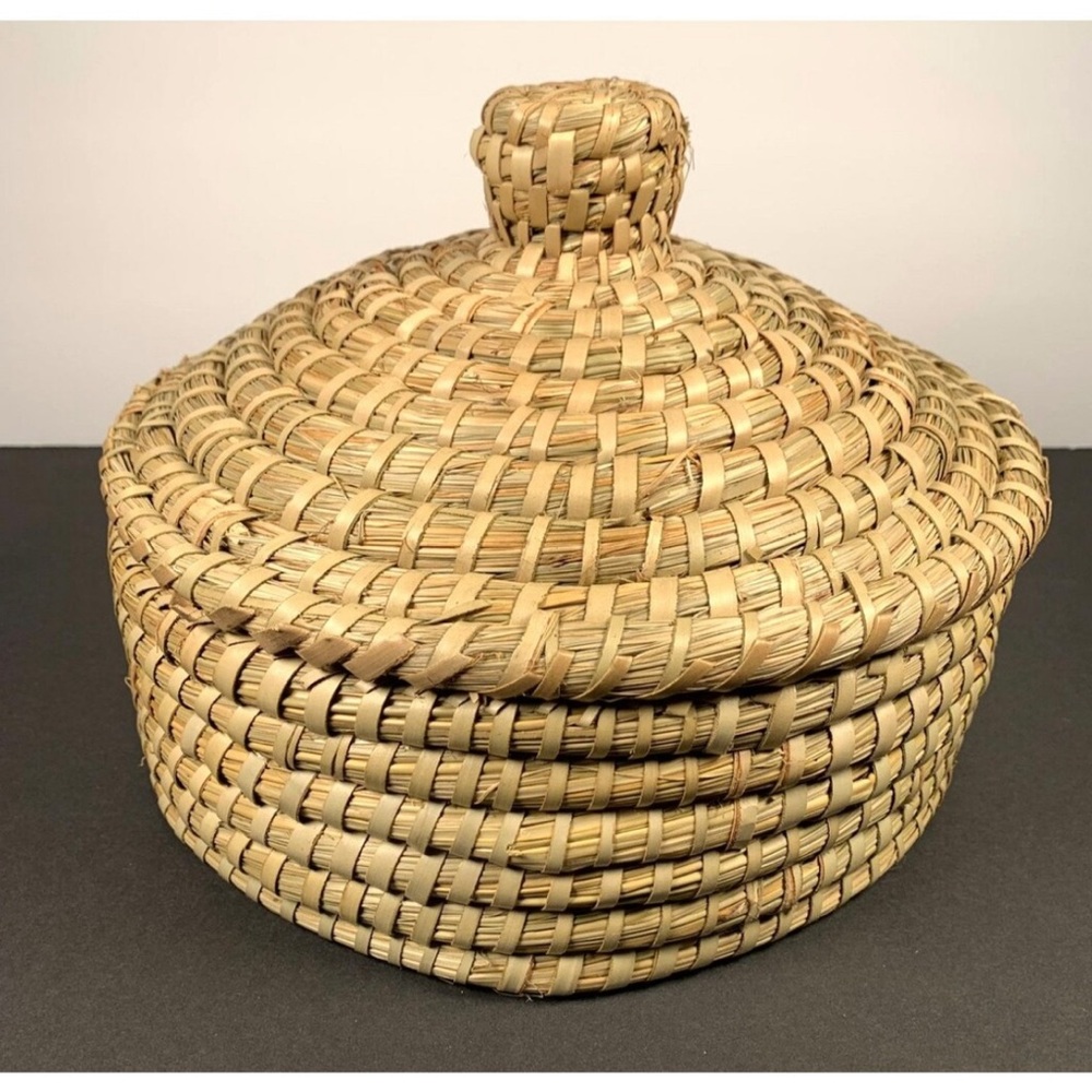 Serrv lotus bread warmer